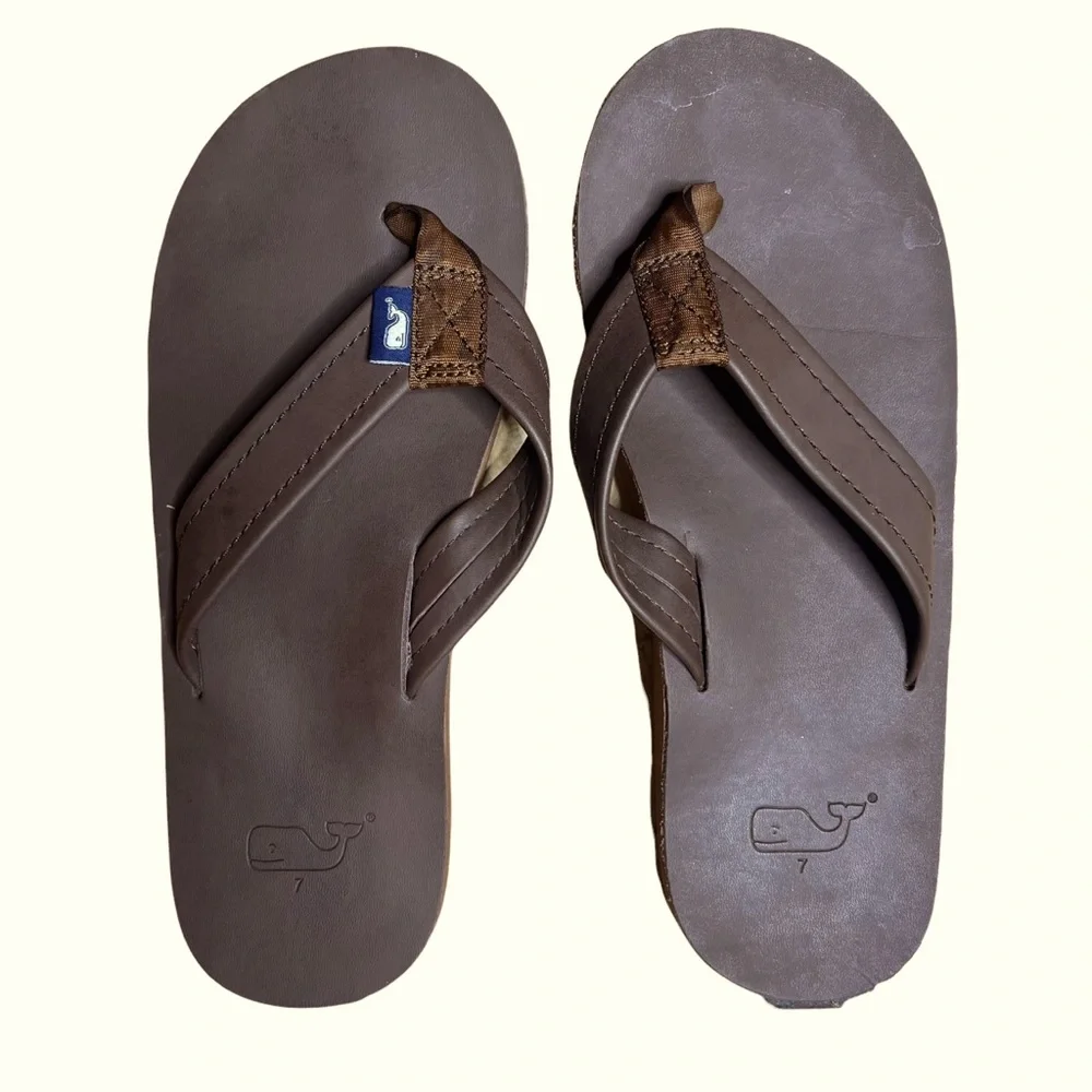VINEYARD VINES Contoured Leather Flip Flops - Picture 1 of 7